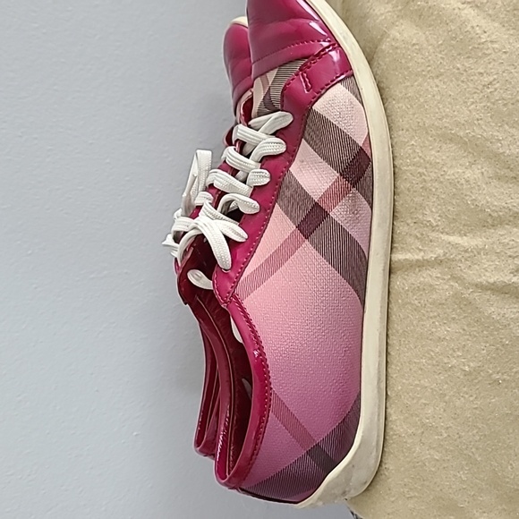Authentic Raspberry Burberry Sneakers - Picture 3 of 4